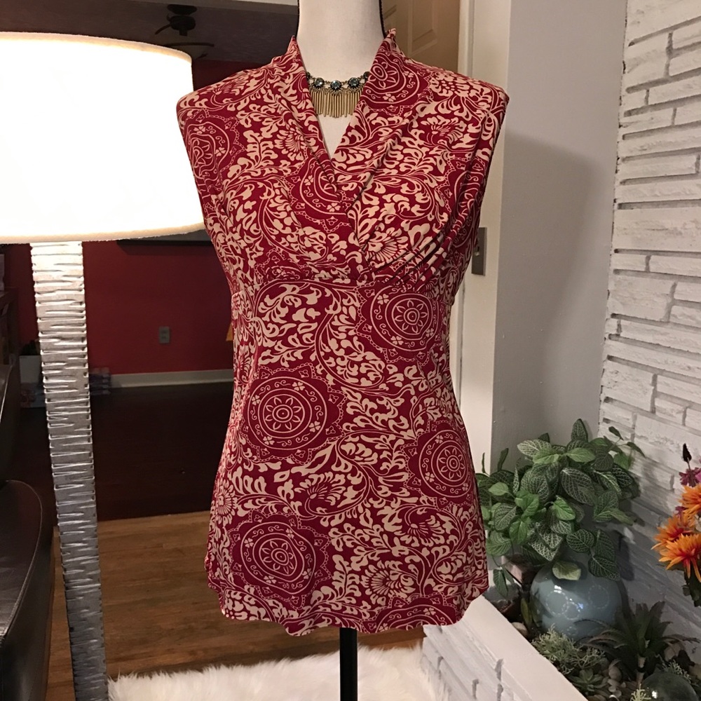 TRADED JKLA red and cream top.